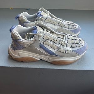 Amiri Bone Runner Sneakers